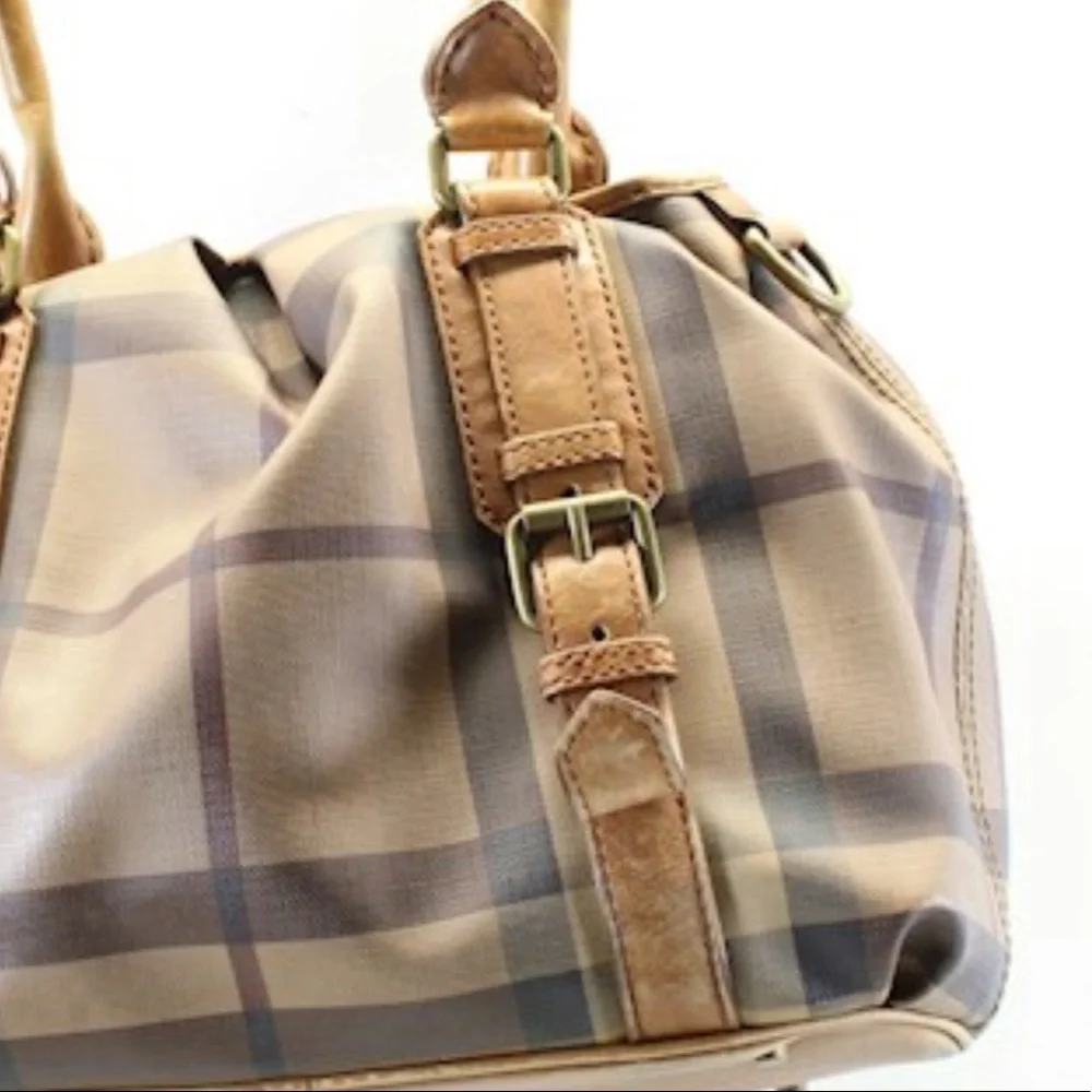 Burberry BEAUTIFUL Northfield Smoked Check Tote! Classic Burberry! Great Size! - Picture 1 of 15